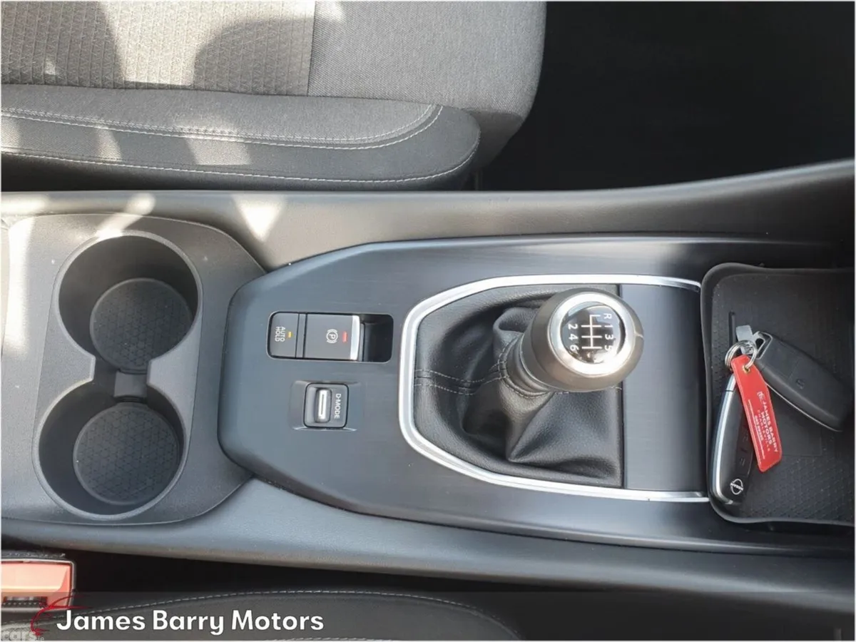 Nissan Qashqai MPV, Petrol, 2024, Blue