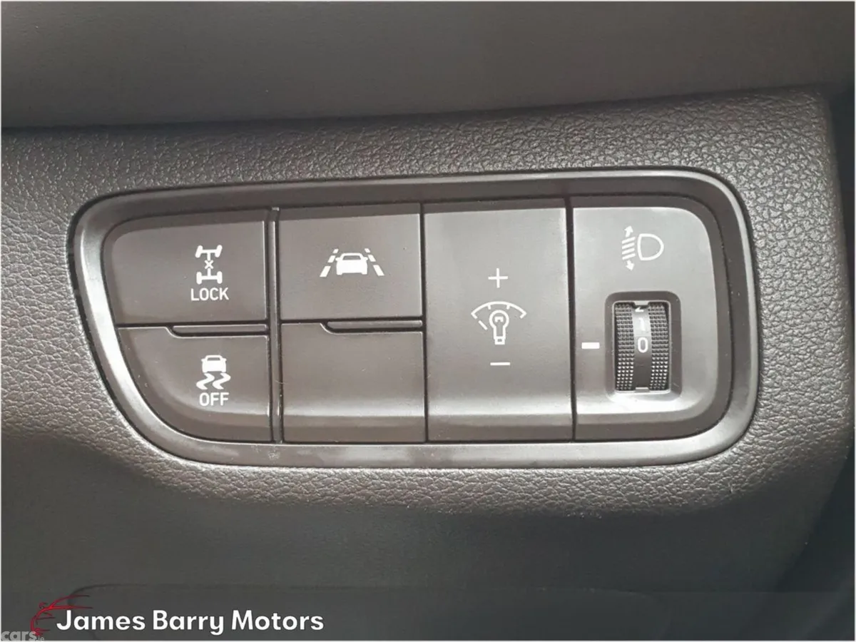 Hyundai Santa Fe SUV, Diesel, 2018, Black