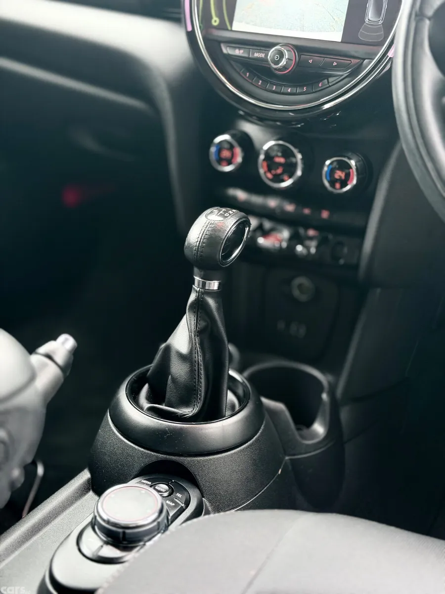 Mini Cooper Hatchback, Petrol, 2015, Beige