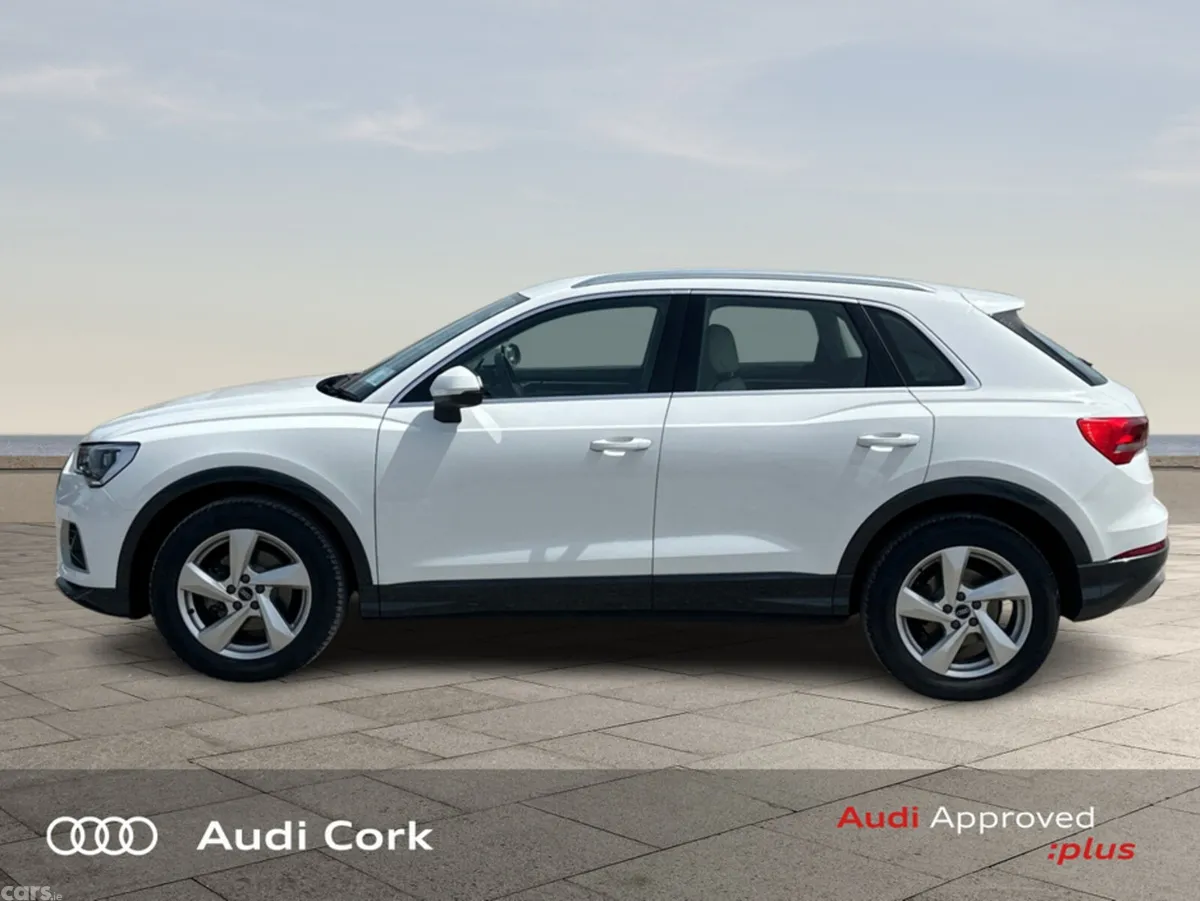 Audi Q3 SUV, Petrol, 2023, White