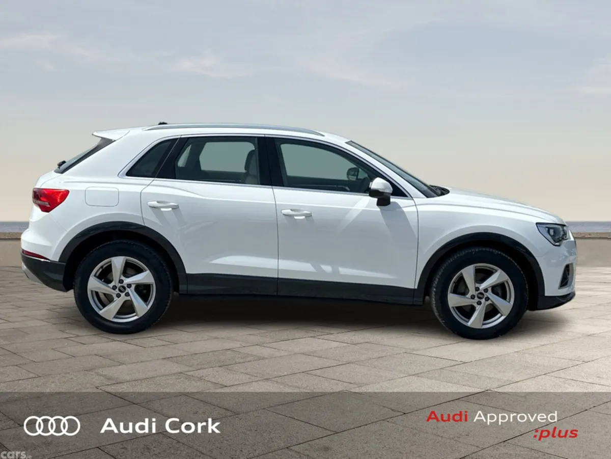 Audi Q3 SUV, Petrol, 2023, White