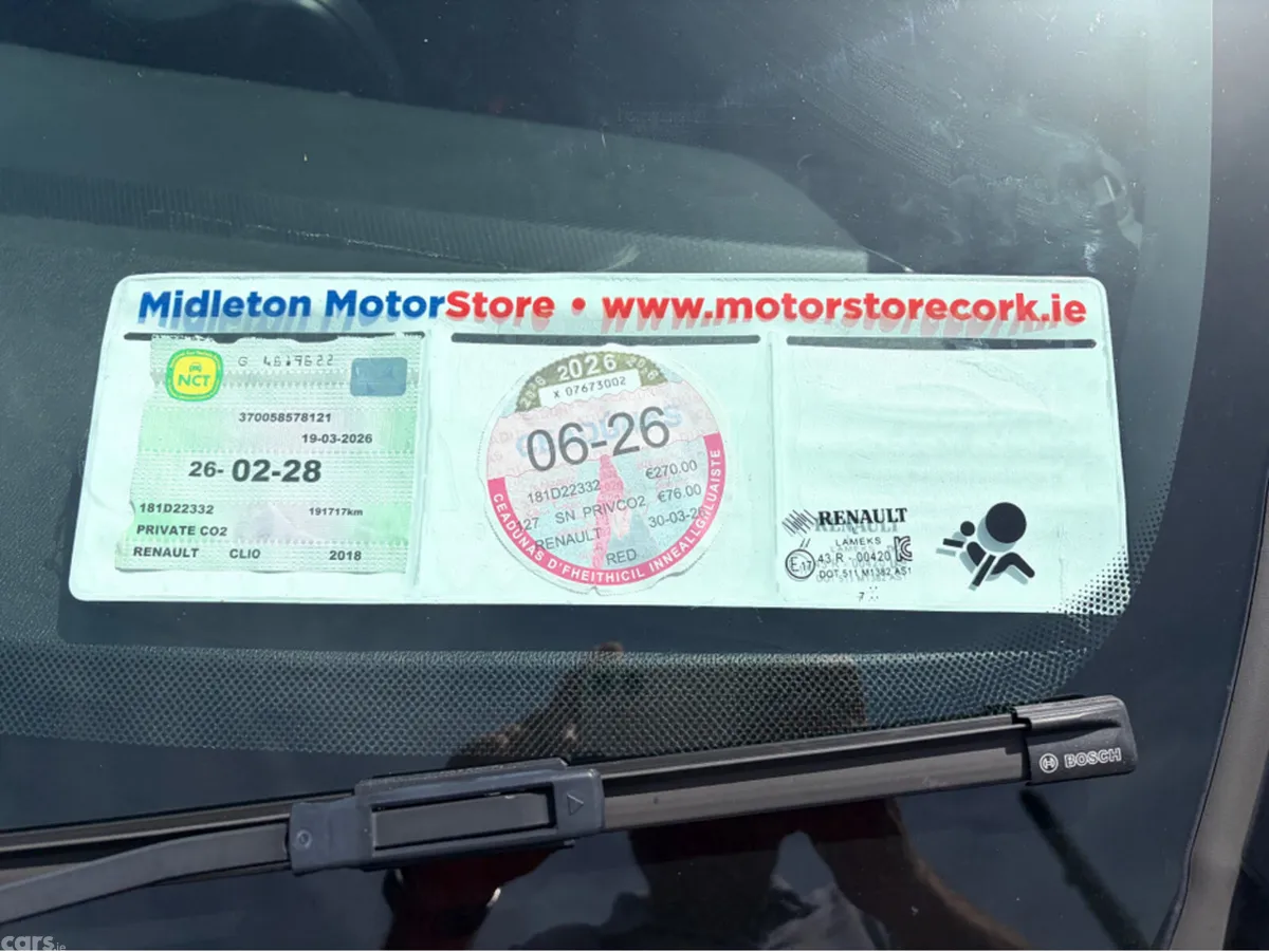 Renault Clio Hatchback, Petrol, 2018, Red