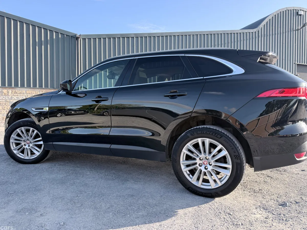 Jaguar F-Pace SUV, Diesel, 2017, Black