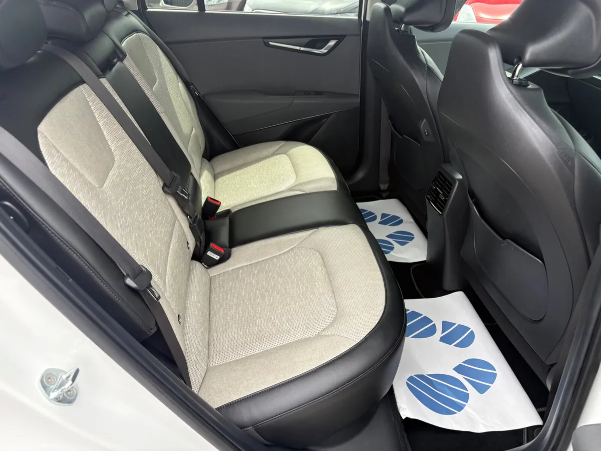 Kia Niro SUV, Electric, 2023, White