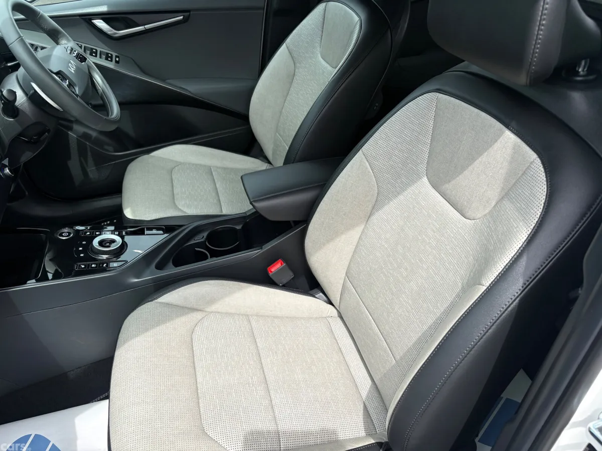 Kia Niro SUV, Electric, 2023, White