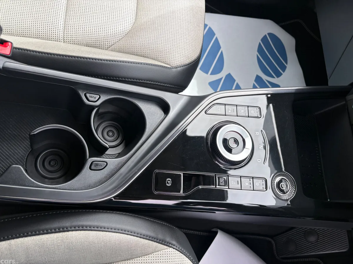Kia Niro SUV, Electric, 2023, White