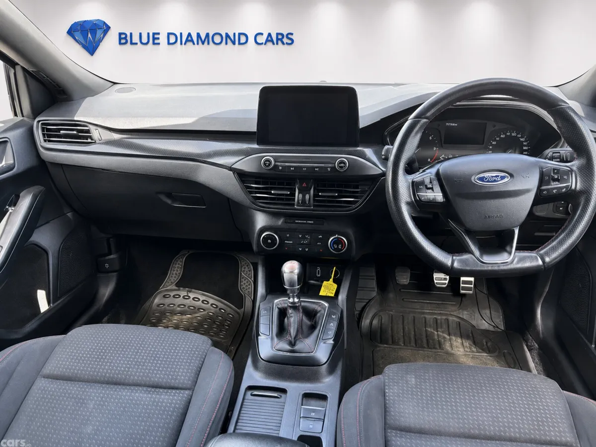 Ford Focus Hatchback, Diesel, 2019, Grey