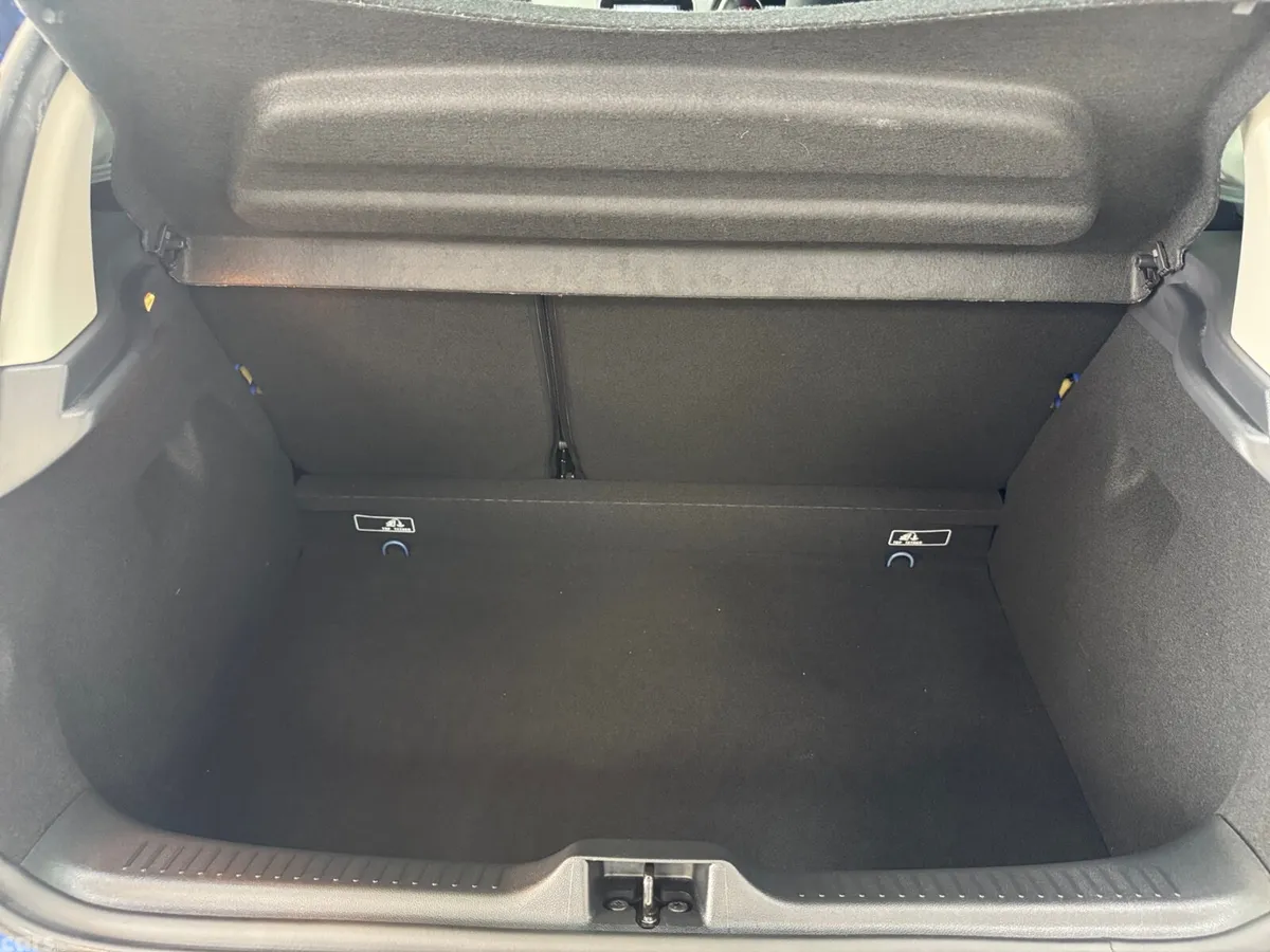Renault Clio Hatchback, Petrol, 2019, Blue