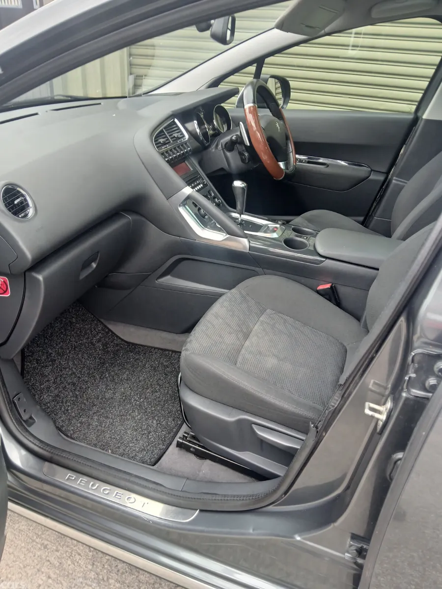 Peugeot 3008 MPV, Diesel, 2013, Grey