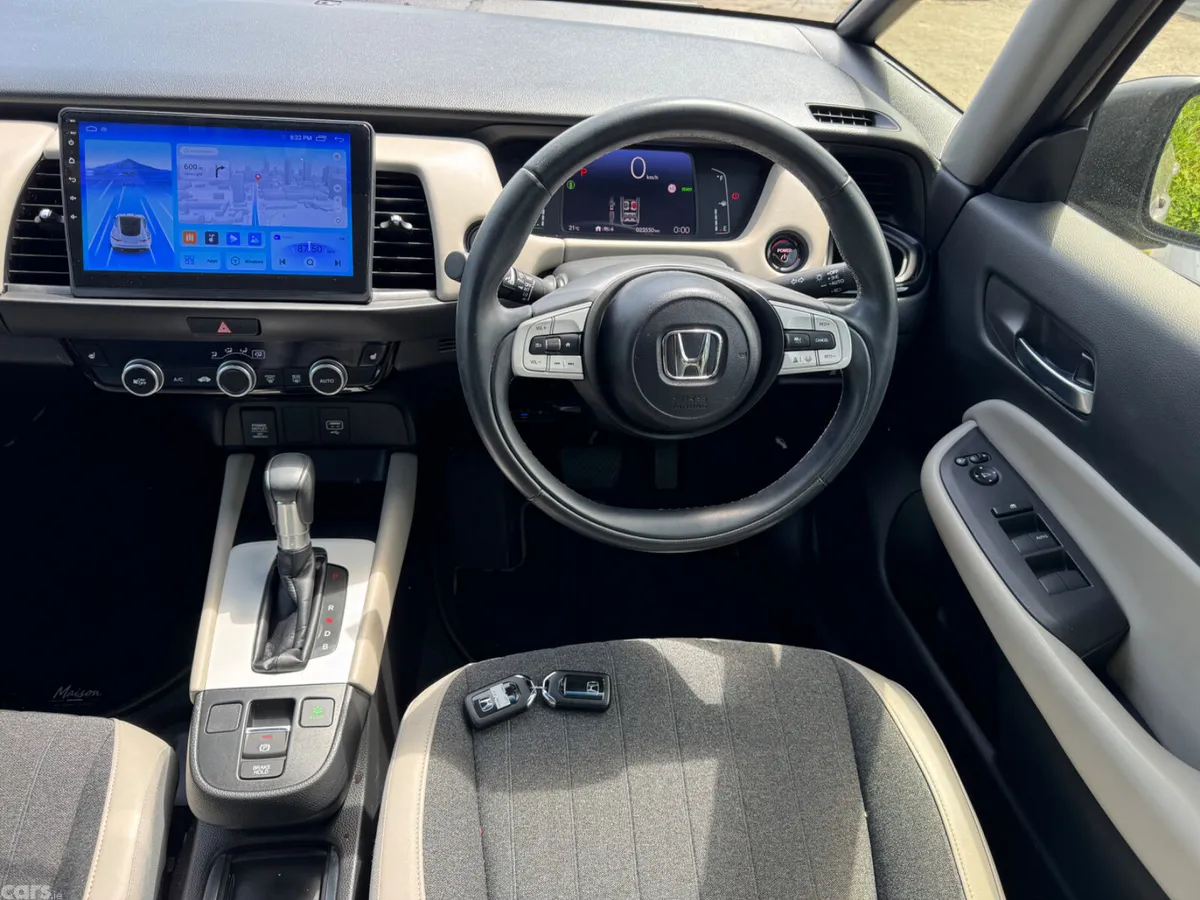 Honda Fit Hatchback, Petrol Hybrid, 2022, Gold