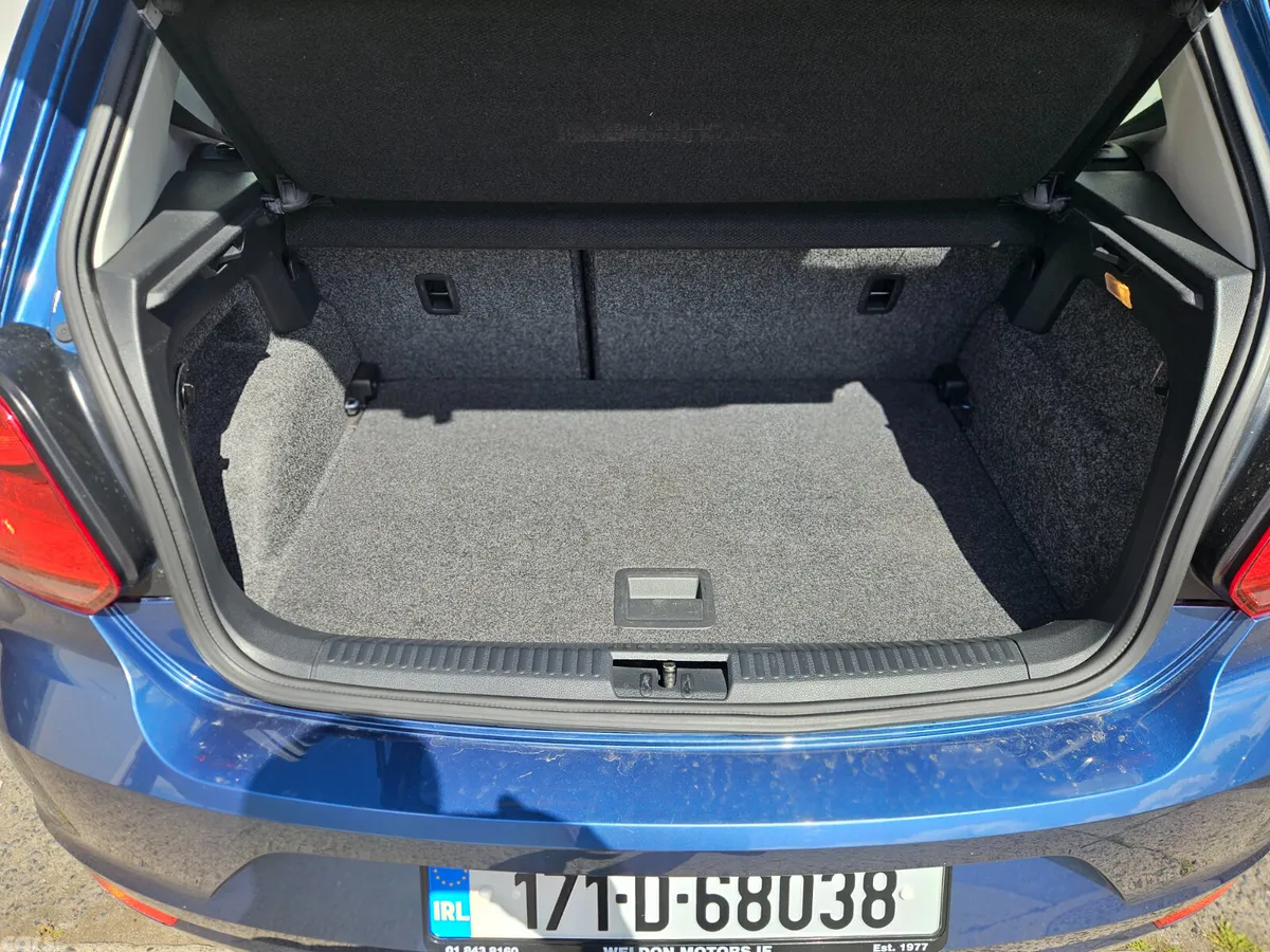 Volkswagen Polo Hatchback, Petrol, 2017, Blue