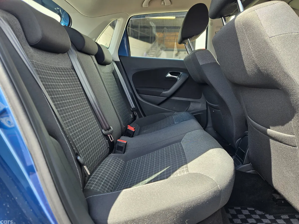 Volkswagen Polo Hatchback, Petrol, 2017, Blue