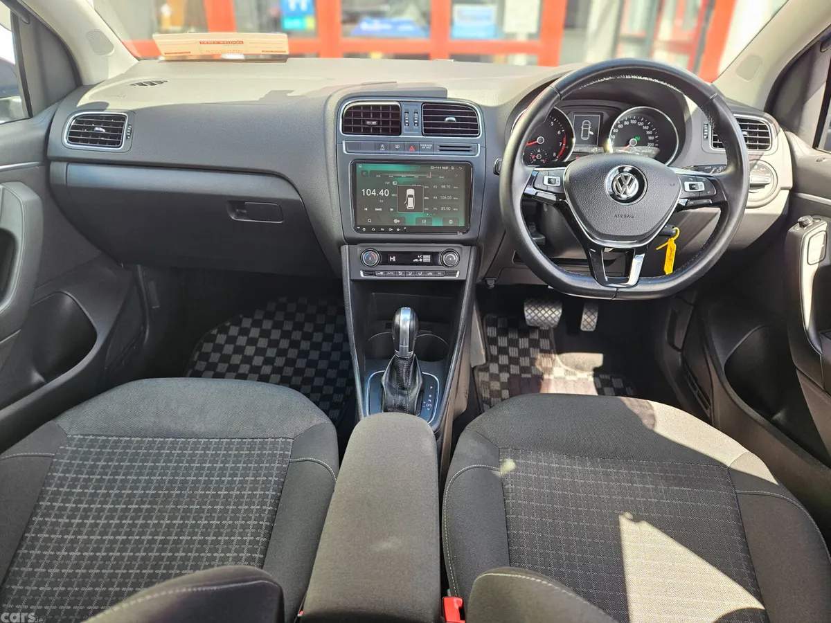 Volkswagen Polo Hatchback, Petrol, 2017, Blue
