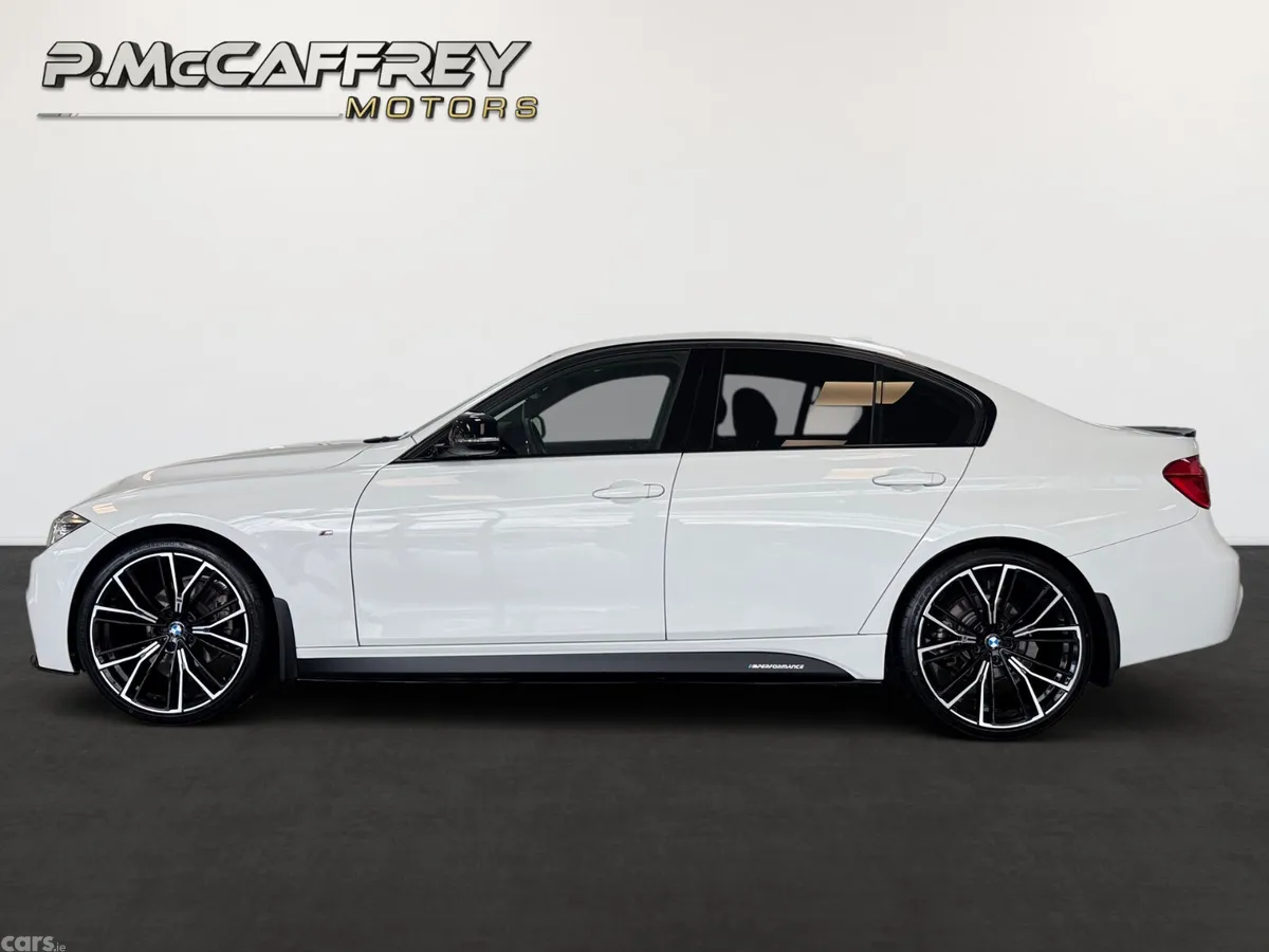 BMW 3-Series Saloon, Diesel, 2015, White