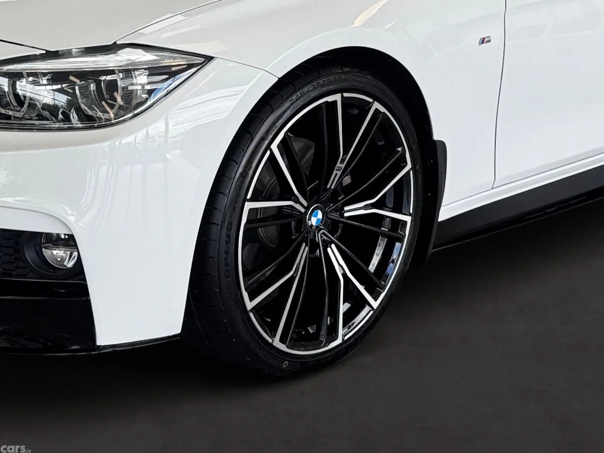 BMW 3-Series Saloon, Diesel, 2015, White