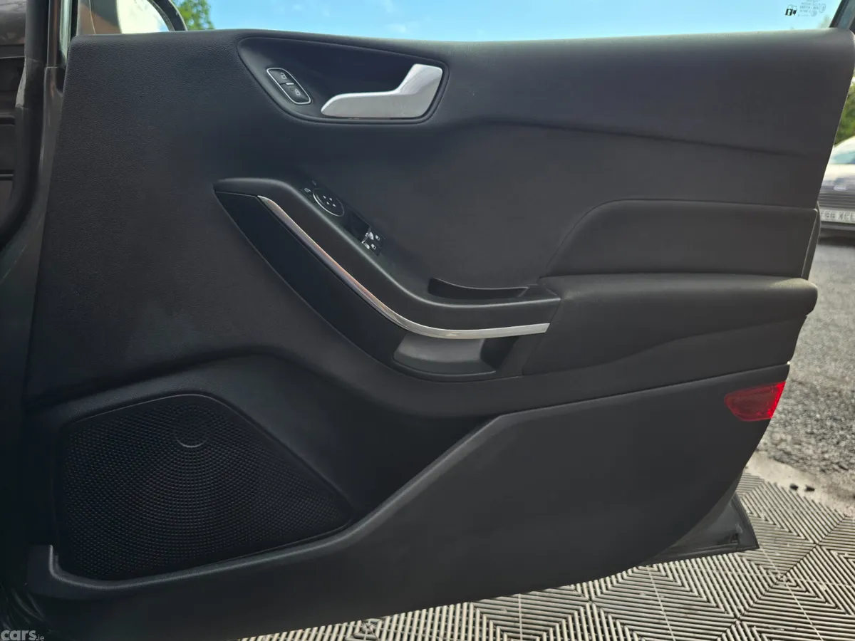 Ford Fiesta Hatchback, Petrol, 2019, Grey