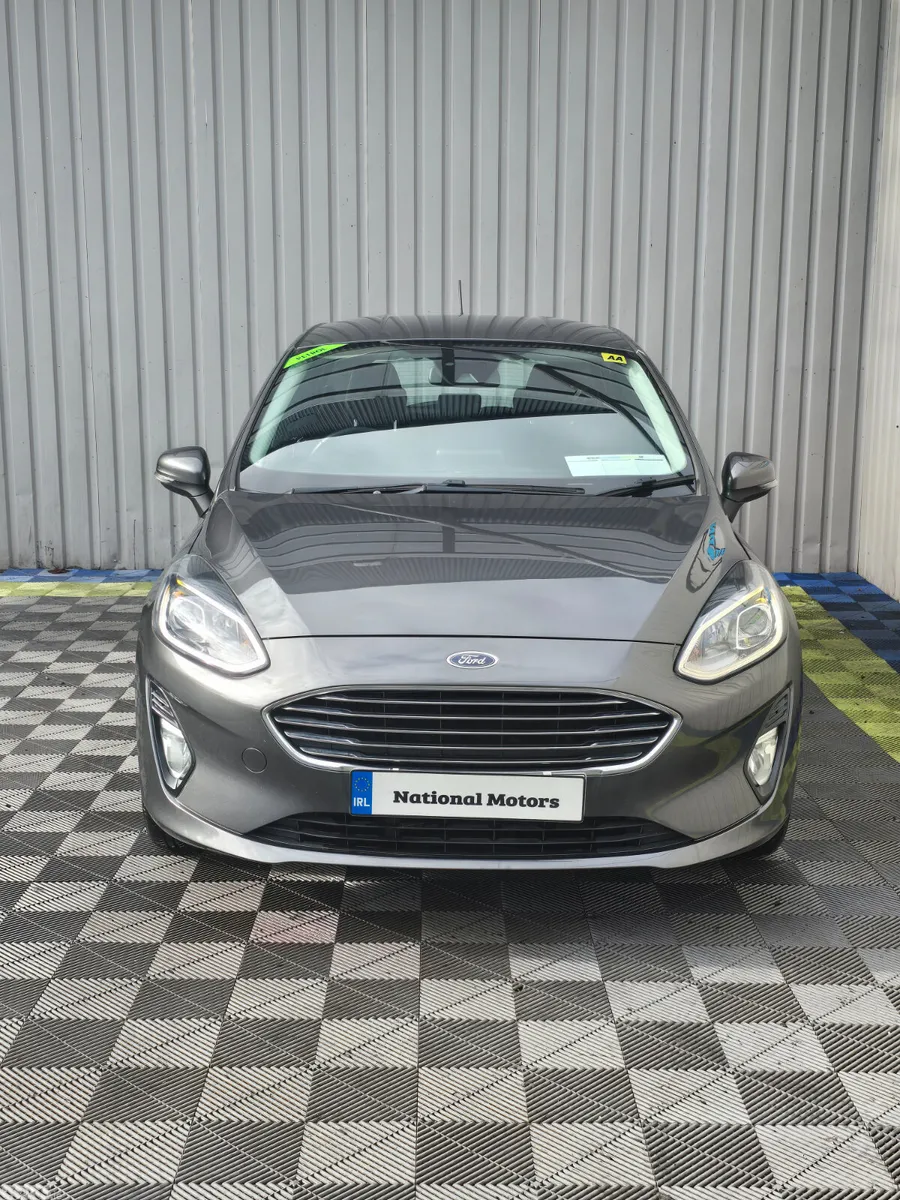 Ford Fiesta Hatchback, Petrol, 2019, Grey