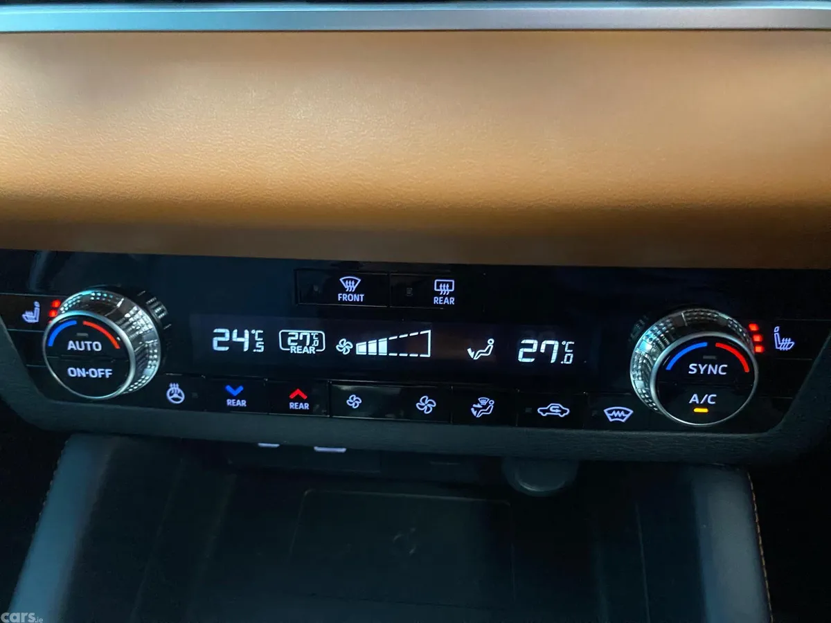Mitsubishi Outlander SUV, Petrol Plug-in Hybrid, 2022, Blue
