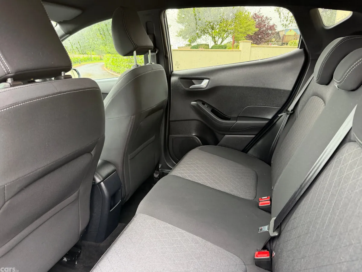 Ford Fiesta Hatchback, Petrol, 2020, Blue