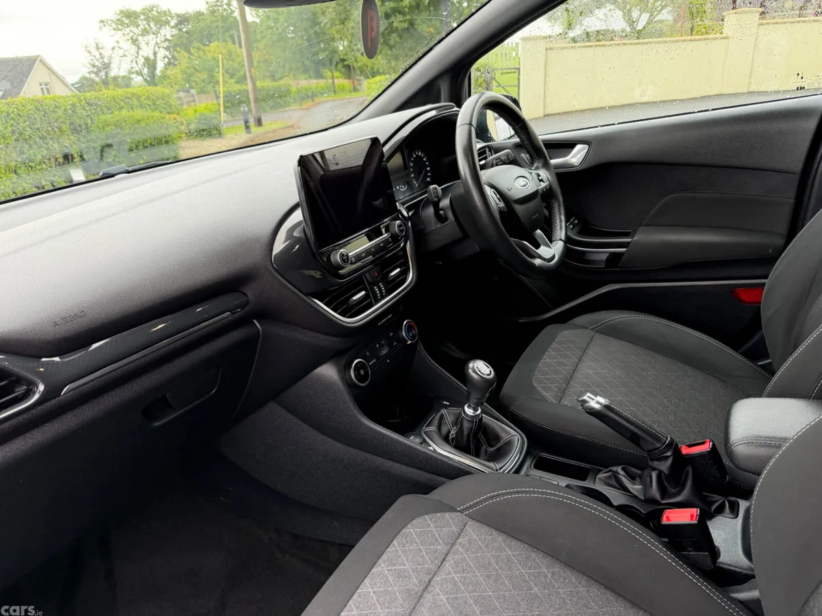 Ford Fiesta Hatchback, Petrol, 2020, Blue