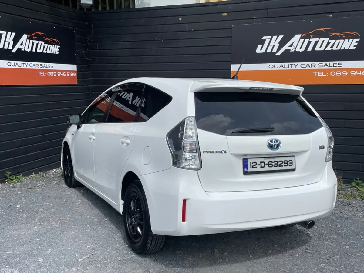 Toyota Prius MPV, Petrol Hybrid, 2012, White