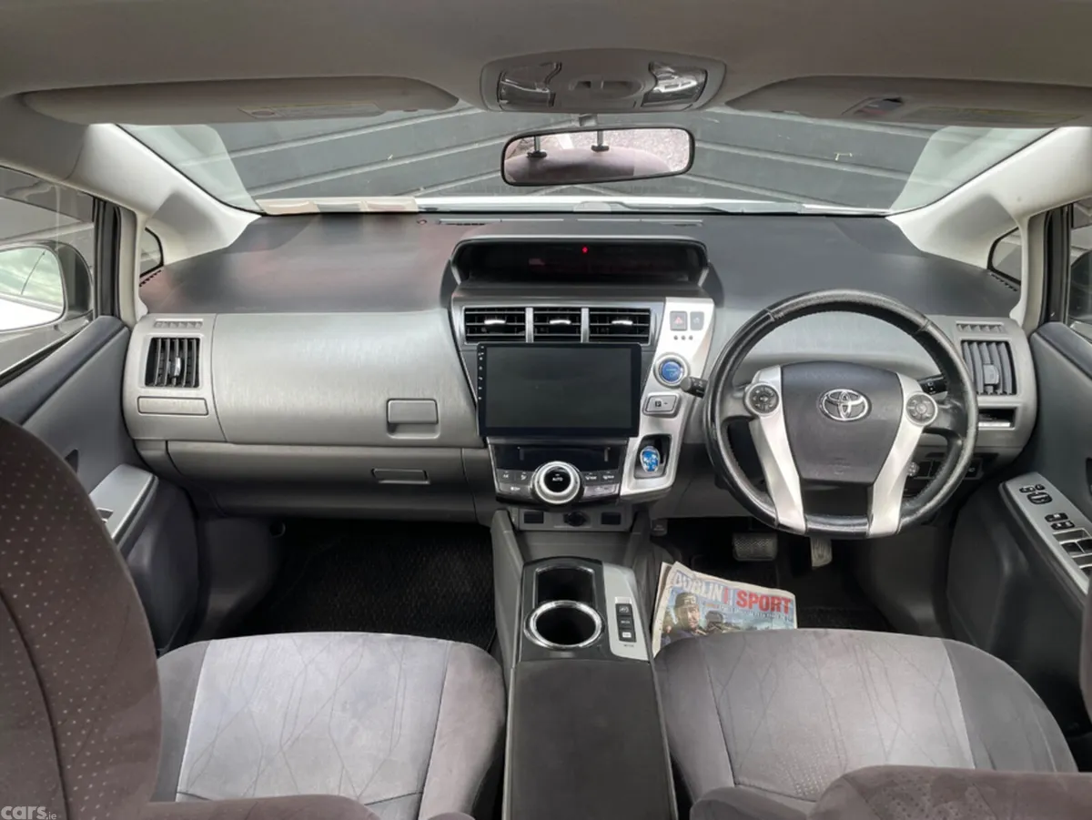 Toyota Prius MPV, Petrol Hybrid, 2012, White