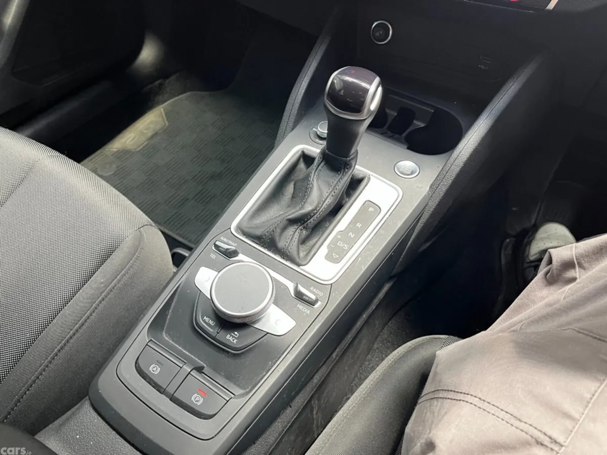 Audi Q2 SUV, Petrol, 2023, White