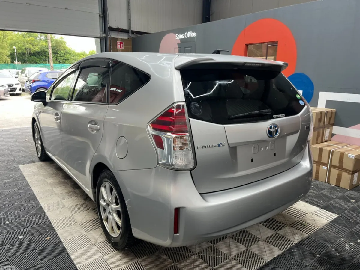 Toyota Prius MPV, Petrol Hybrid, 2019, Silver