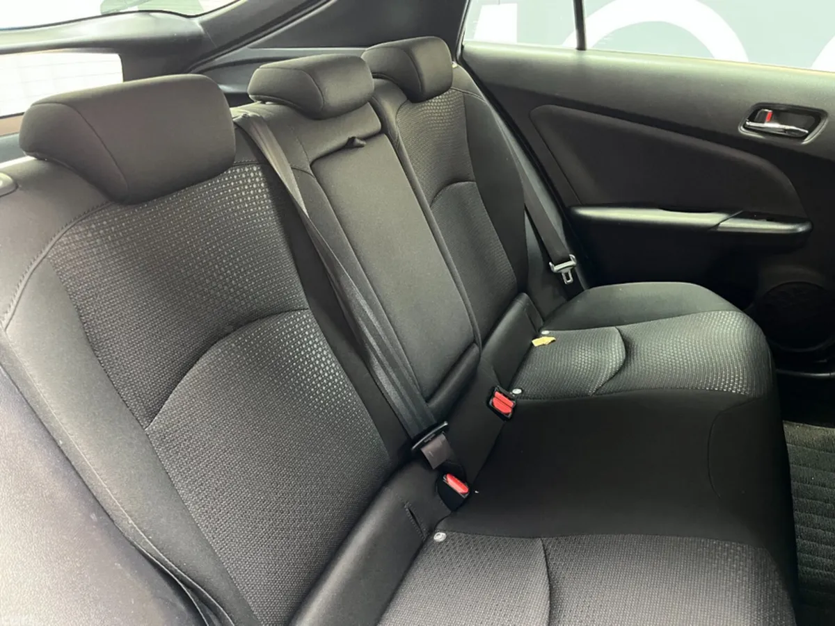 Toyota Prius Estate, Petrol, 2016, Blue