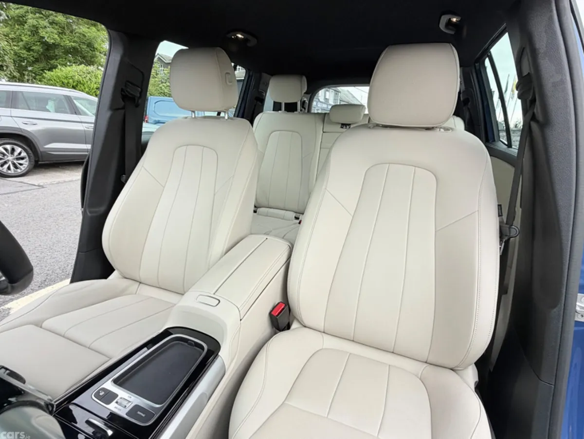 Mercedes-Benz GLB SUV, Diesel, 2024, Blue