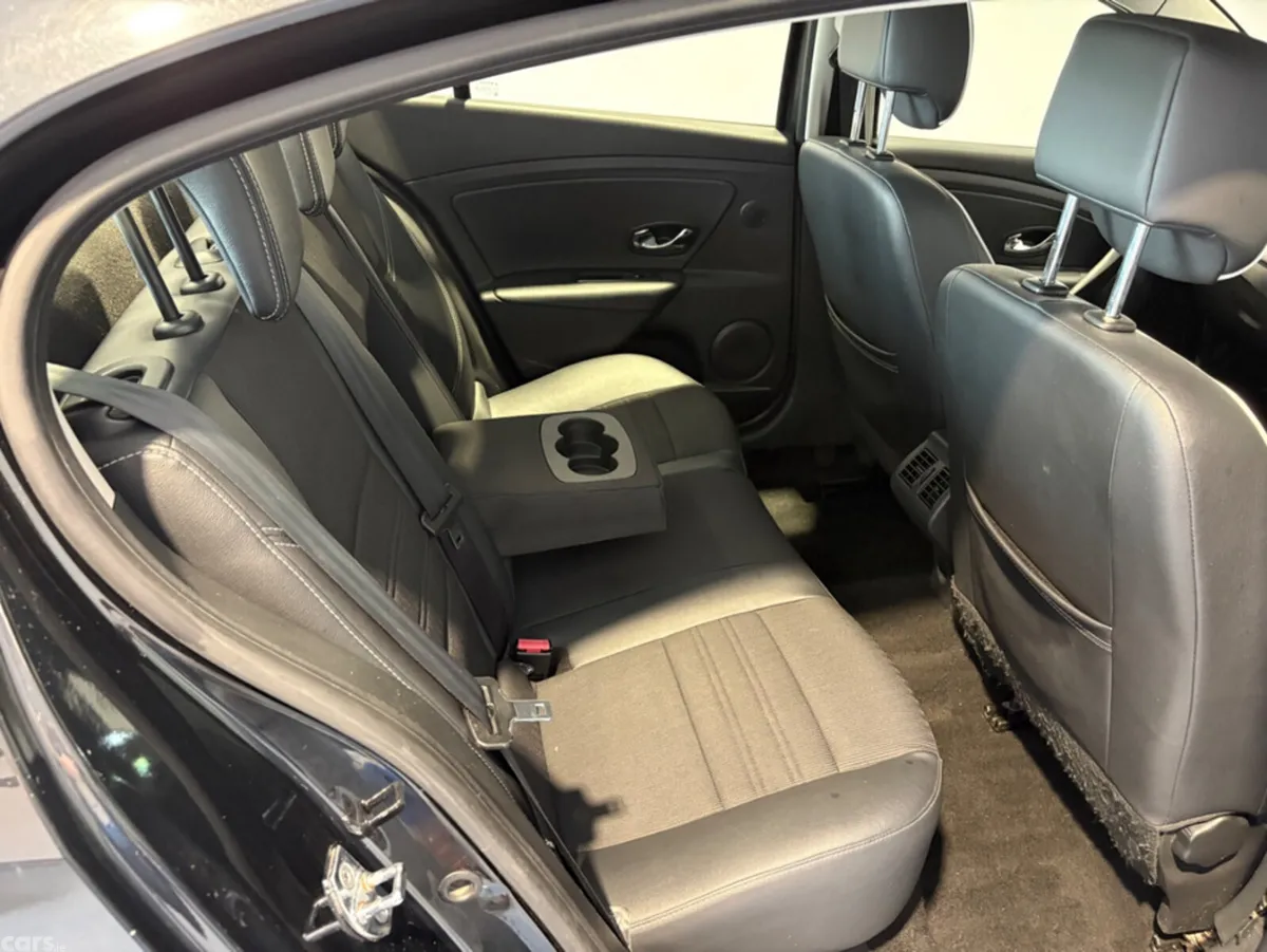 Renault Fluence Saloon, Diesel, 2015, Black