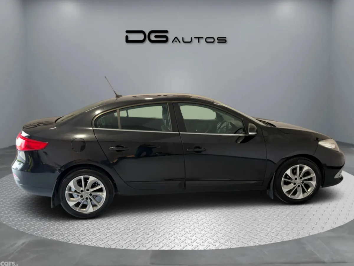 Renault Fluence Saloon, Diesel, 2015, Black