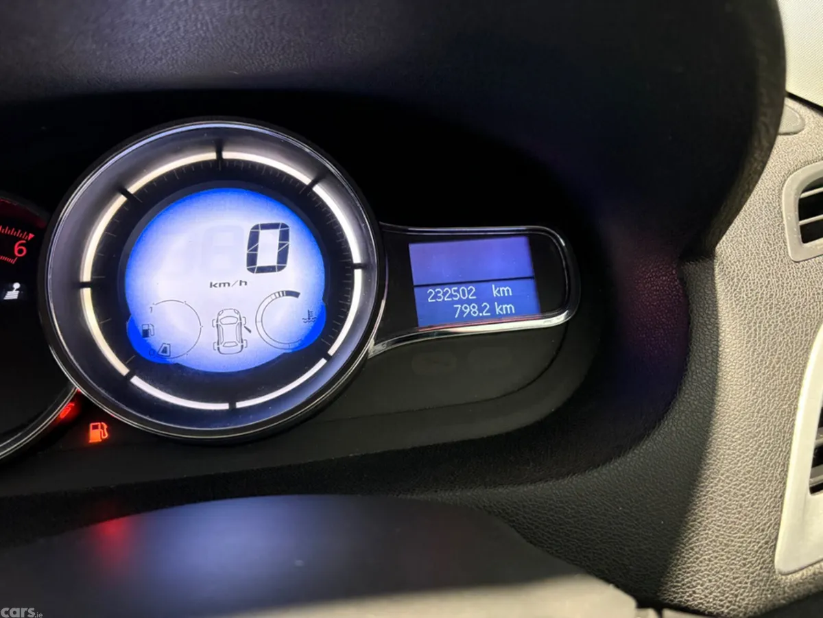 Renault Fluence Saloon, Diesel, 2015, Black