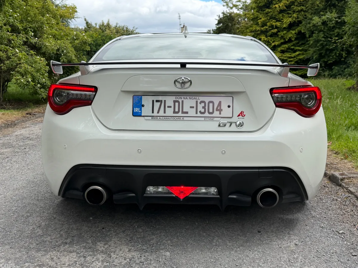 Toyota GT86 Coupe, Petrol, 2017, White