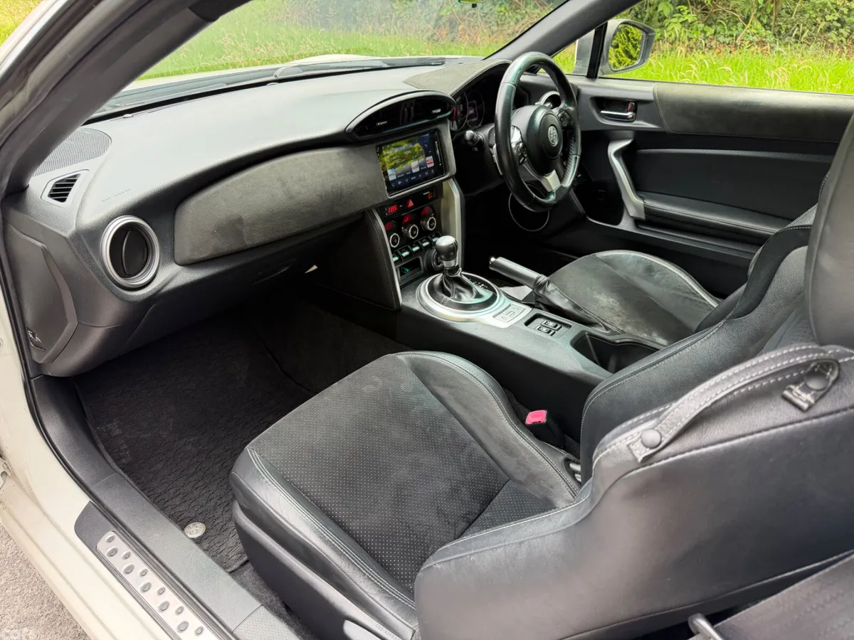 Toyota GT86 Coupe, Petrol, 2017, White