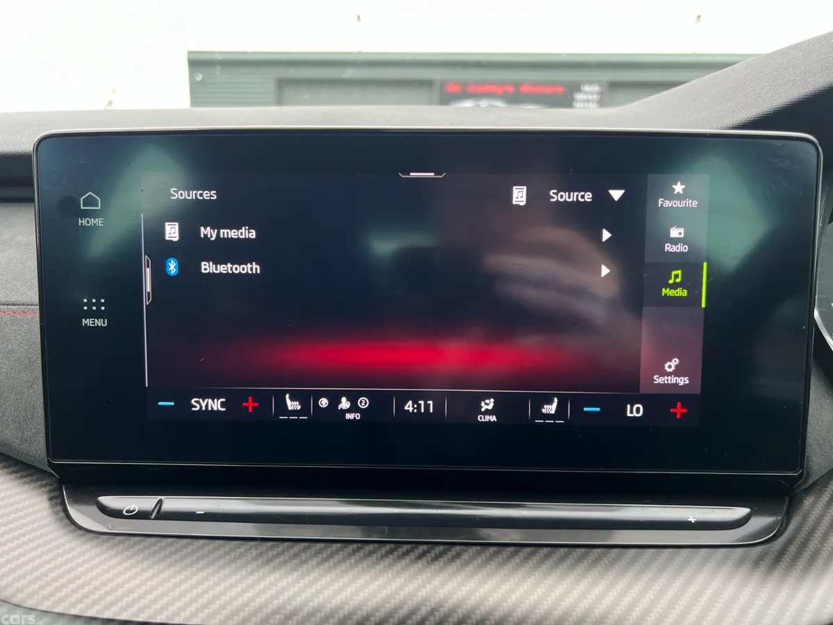 Skoda Octavia Hatchback, Diesel, 2023, Grey