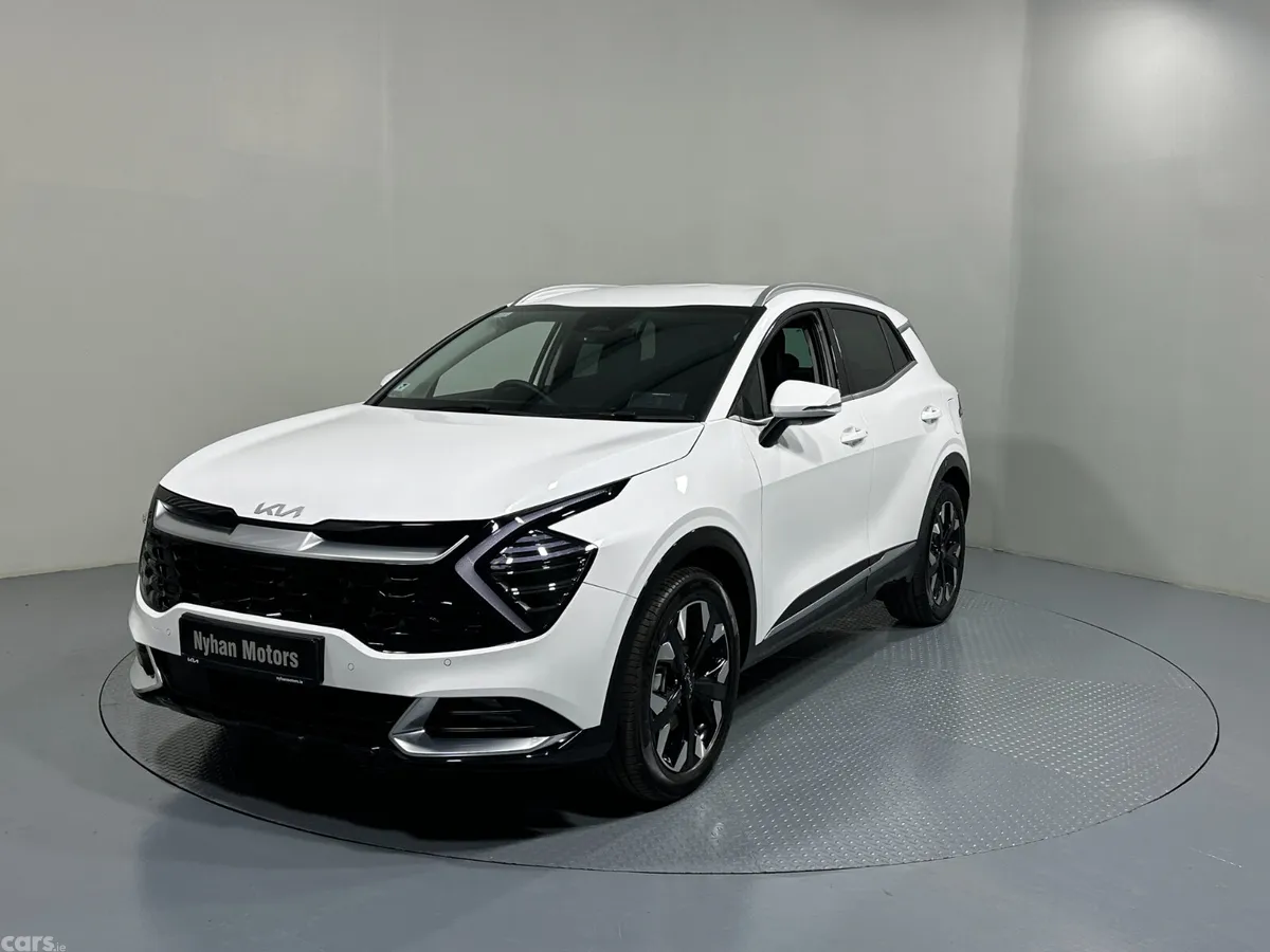 Kia Sportage SUV, Petrol Plug-in Hybrid, 2026, White