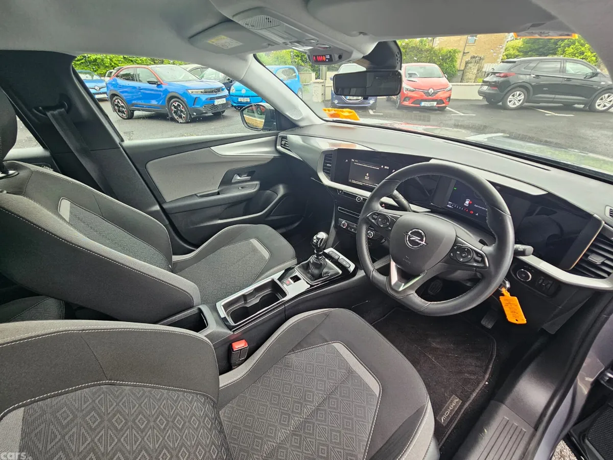 Opel Mokka SUV, Petrol, 2023, Grey