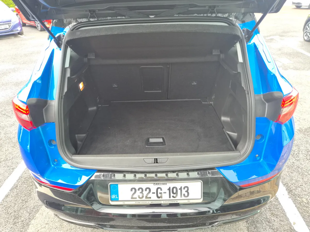 Opel Grandland X SUV, Petrol, 2023, Blue