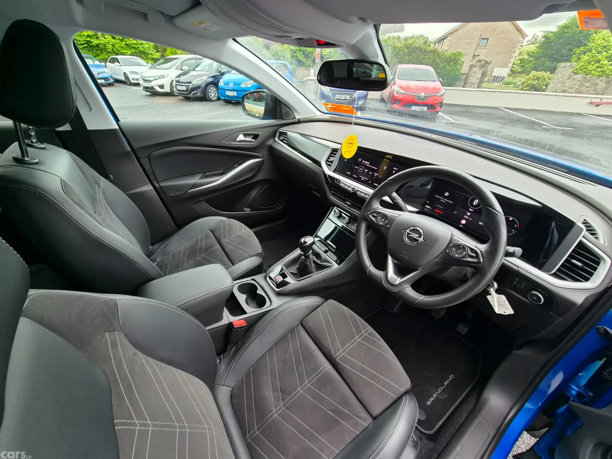 Opel Grandland X SUV, Petrol, 2023, Blue