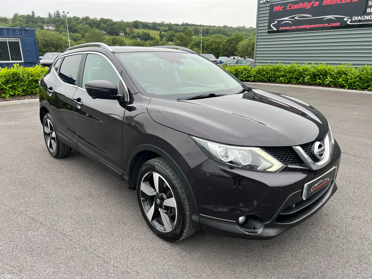 Nissan Qashqai SUV, Diesel, 2017, Black