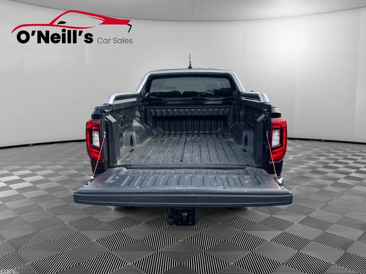 Volkswagen Amarok Pick Up, Diesel, 2025, Black