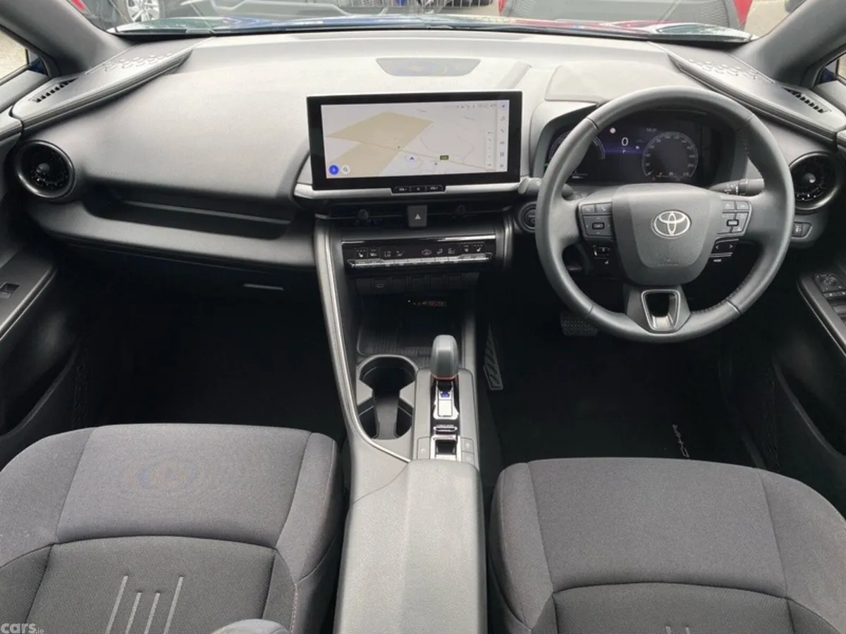 Toyota C-HR SUV, Petrol Hybrid, 2024, Blue