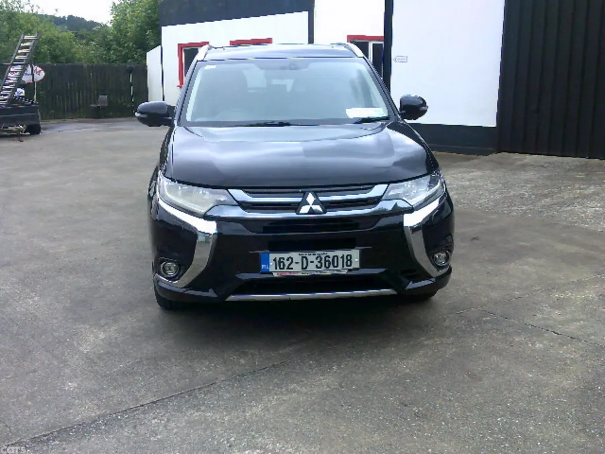 Mitsubishi Outlander SUV, Petrol Plug-in Hybrid, 2016, Black