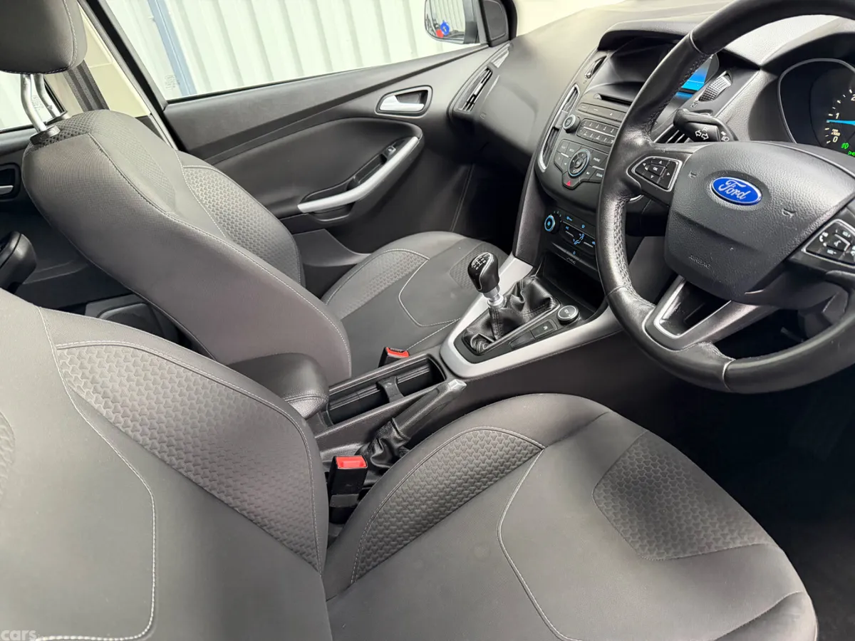 Ford Focus Hatchback, Diesel, 2016, Grey