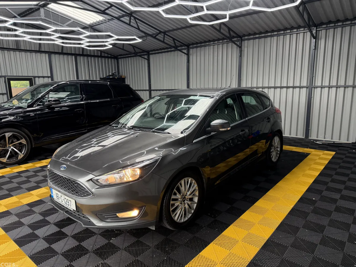 Ford Focus Hatchback, Diesel, 2016, Grey