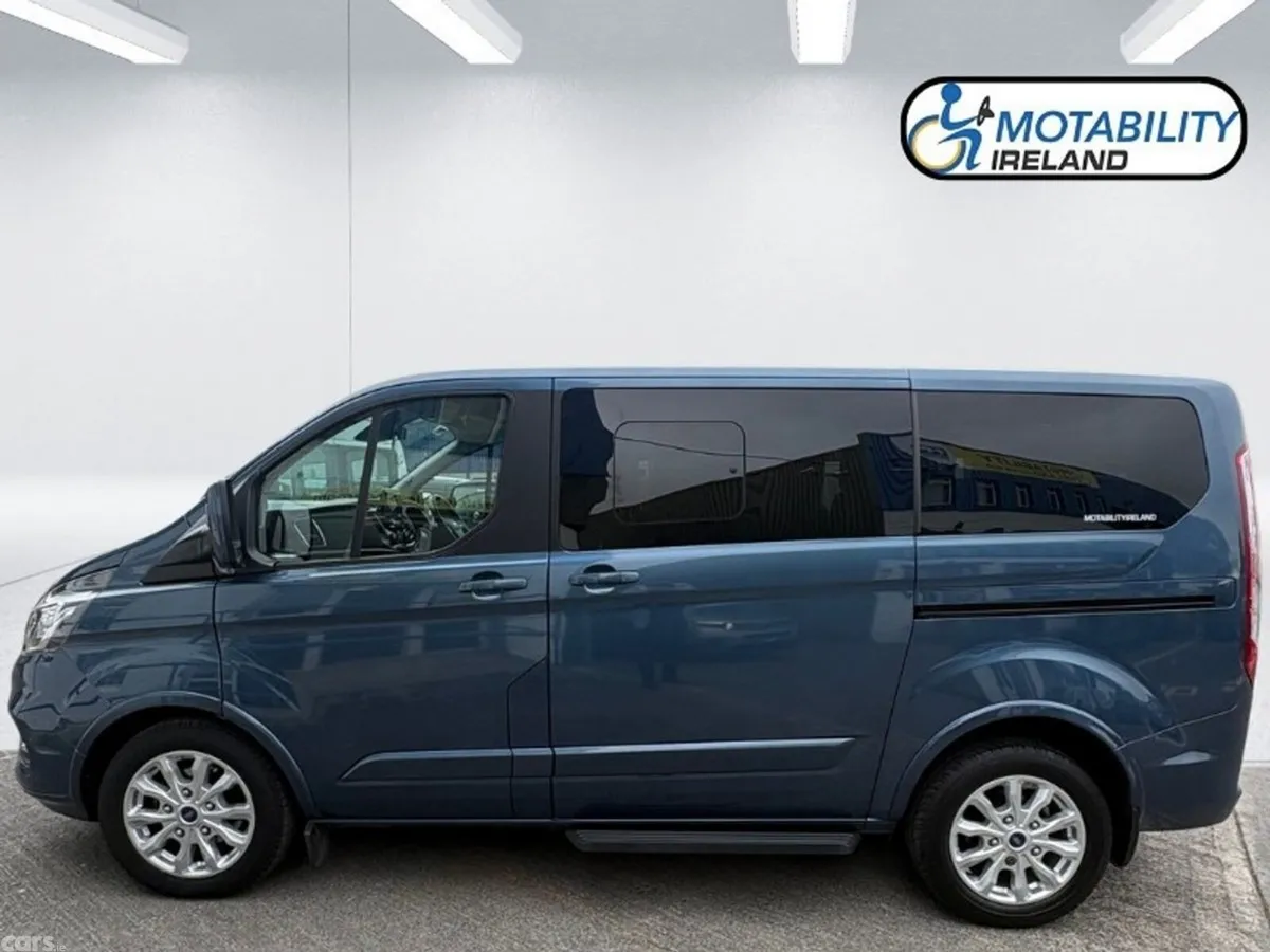 Ford Tourneo MPV, Diesel, 2020, Blue