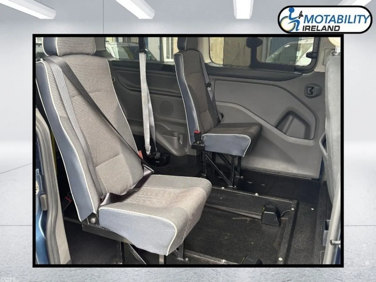 Ford Tourneo MPV, Diesel, 2020, Blue