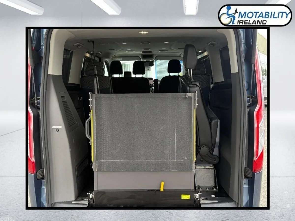 Ford Tourneo MPV, Diesel, 2020, Blue