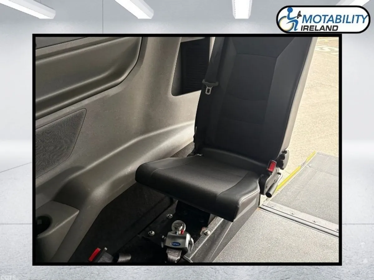 Ford Tourneo MPV, Diesel, 2020, Blue